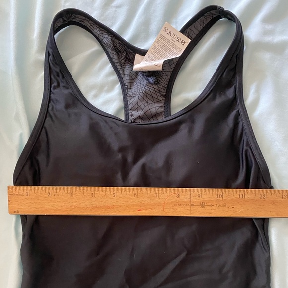 Volcom black tankini XS - Picture 3 of 3